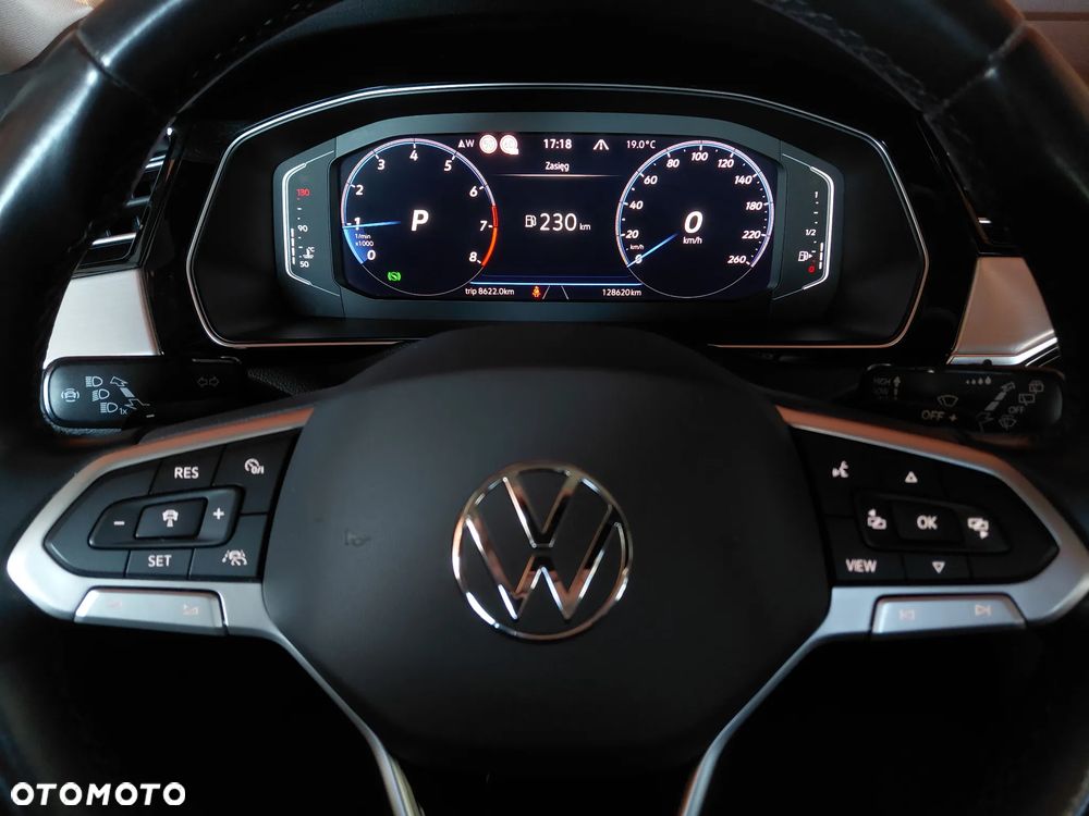 Volkswagen Passat 1.5 TSI EVO Elegance DSG - 9