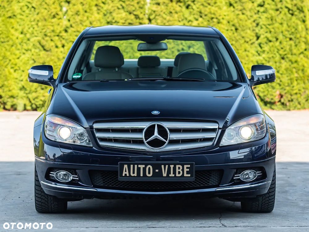 Mercedes-Benz Klasa C 350 CDI DPF 4Matic 7G-TRONIC Avantgarde - 4