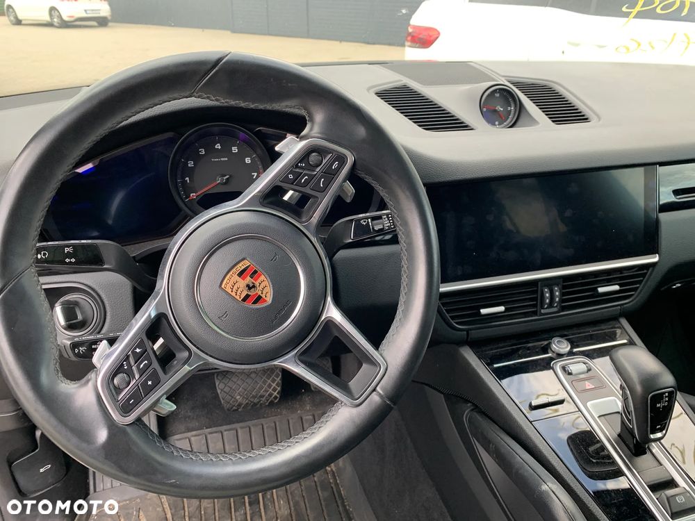 Porsche Cayenne Tiptronic S - 16