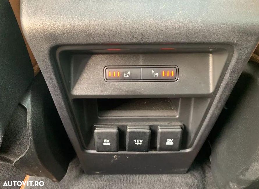 Land Rover Discovery Sport 2.0 l TD4 HSE Luxury Aut. - 8