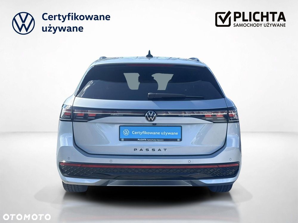 Volkswagen Passat Variant 2.0 TDI SCR 4Mot R-Line Plus DSG - 4