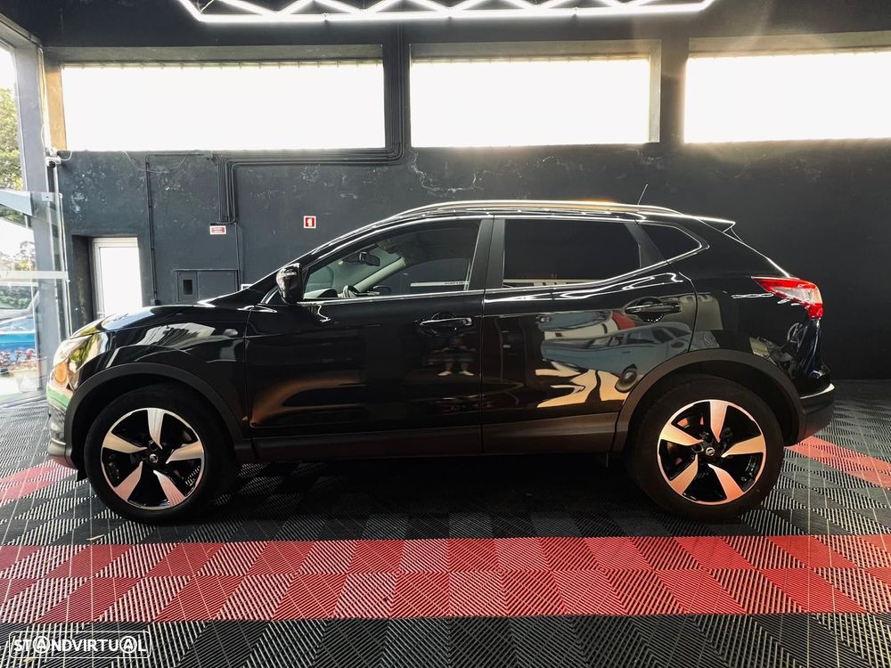 Nissan Qashqai 1.5 dCi N-Connecta 18 - 18
