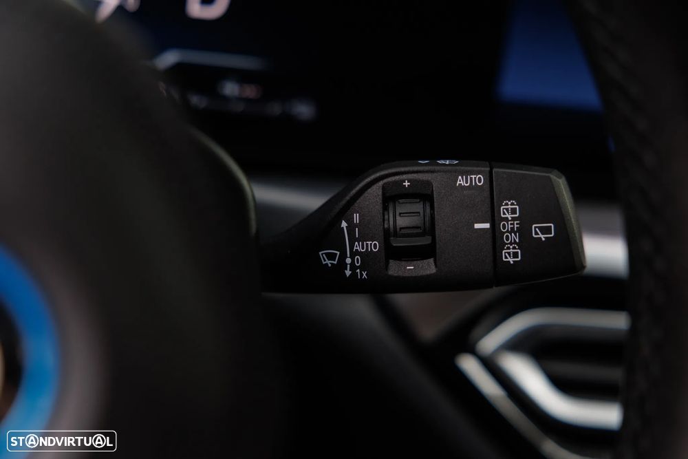 BMW 320 e Pack M Auto - 39