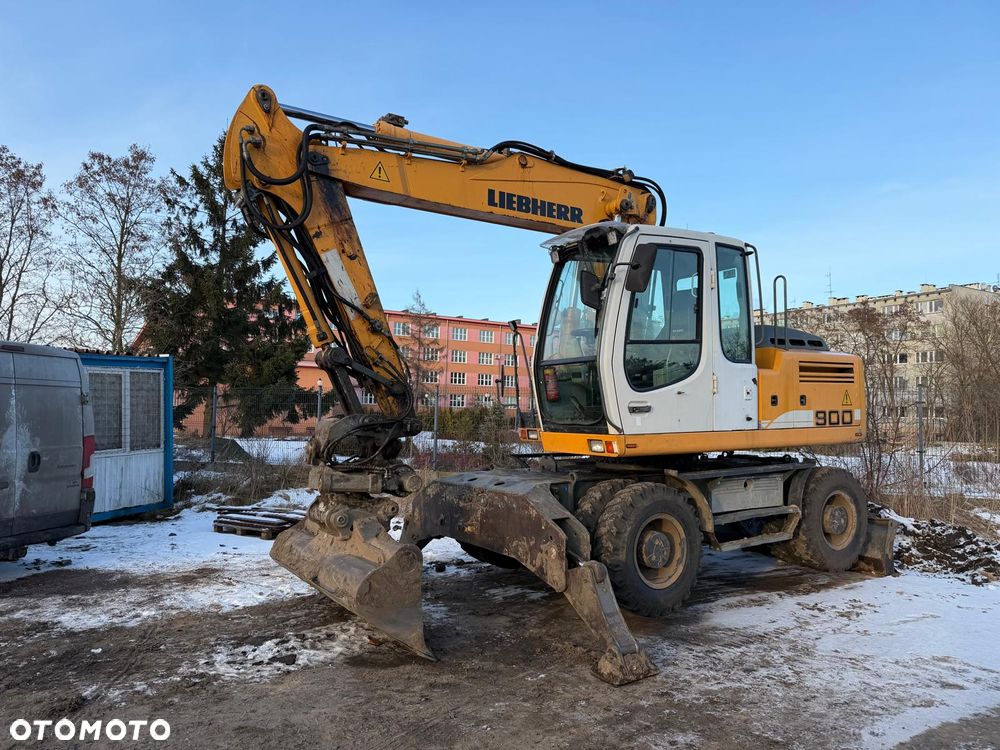Liebherr A900C - 4