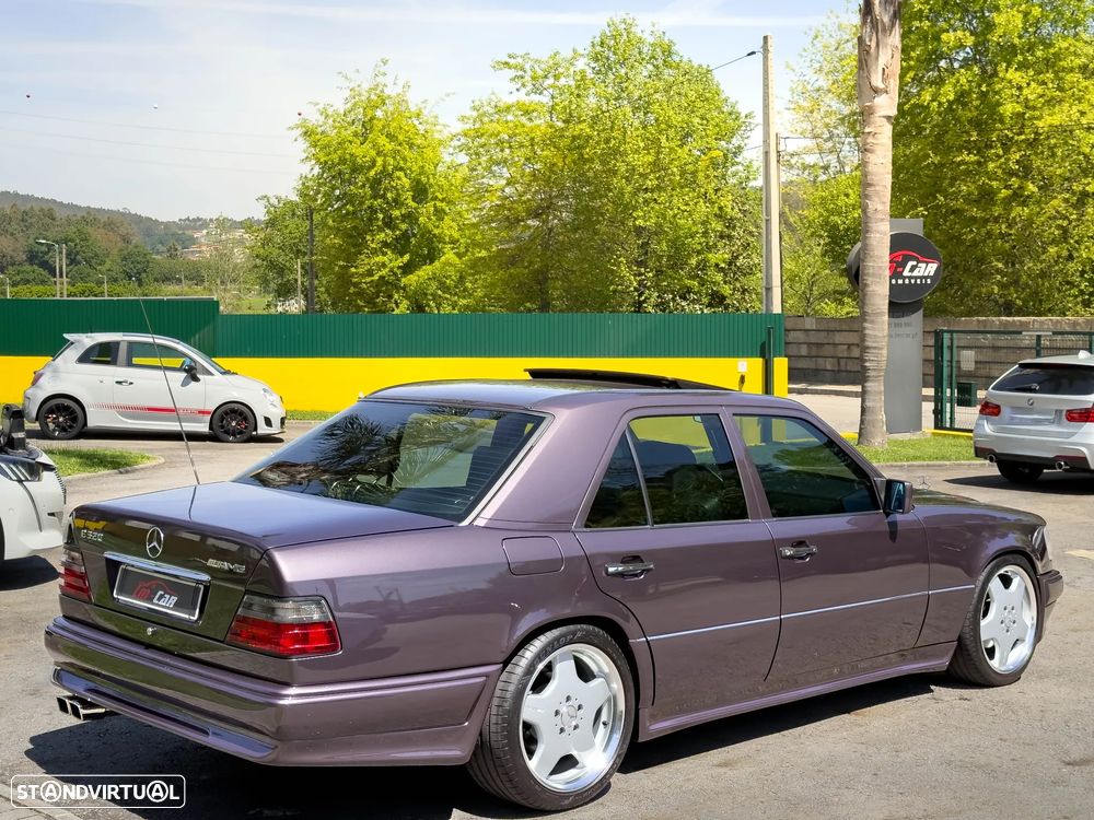 Mercedes-Benz E 320 - 4