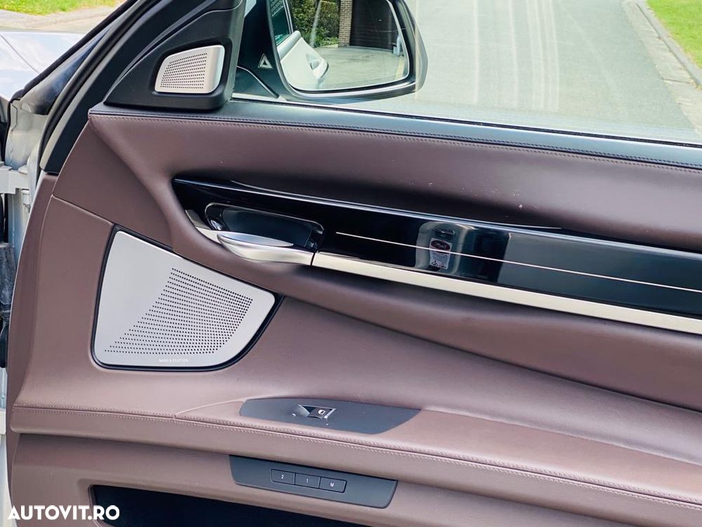 BMW Seria 7 730d xDrive - 12