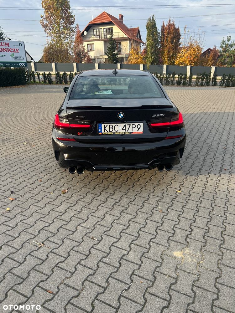 BMW Seria 3 330i xDrive M Sport - 6