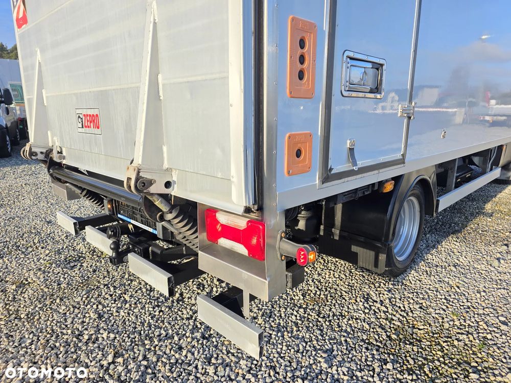 Iveco 35C17 35-170 3,0 HPI 170 KONNY KONTENER 4,2M WINDA CHŁODNIA CARRIER MROŻNIA ZASILANIE ZEWNĘTRZNE KLIMA BLIŻNIAKI DO 3,5T HIMATIC 8 BIEGOWY WEBASTO - 11