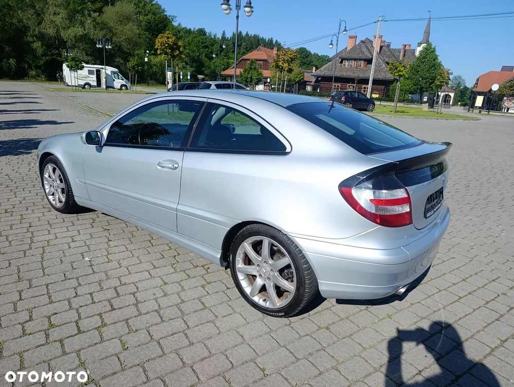 Mercedes-Benz Klasa C 200 Kompressor Sportcoupe - 10