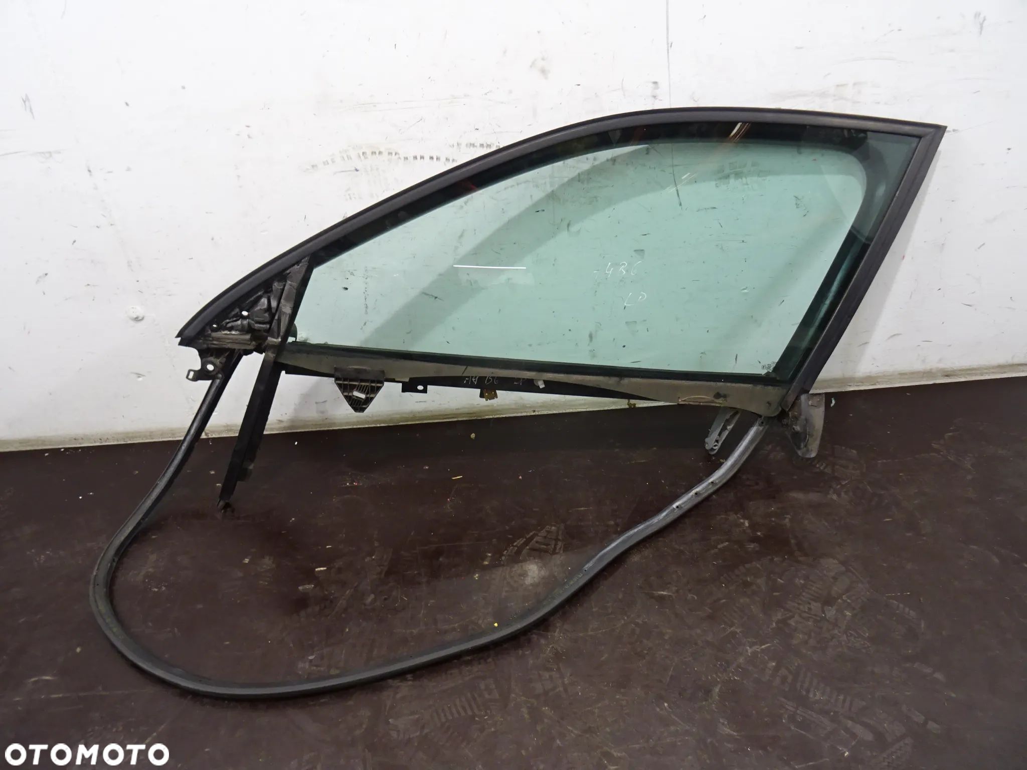 AUDI A4 B6 1.9TDI 00-06 RAMKA SZYBA DRZWI LEWA LEWY PRZÓD - 1