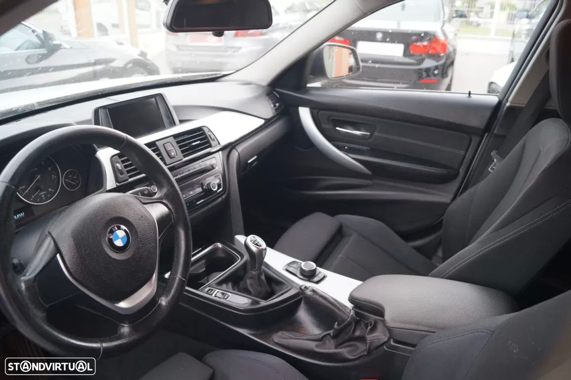 BMW 316 i Sport Line - 8