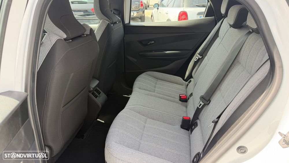 Renault Master E-Tech L2H2 3T5 Advance Autonomia Urbana - 17