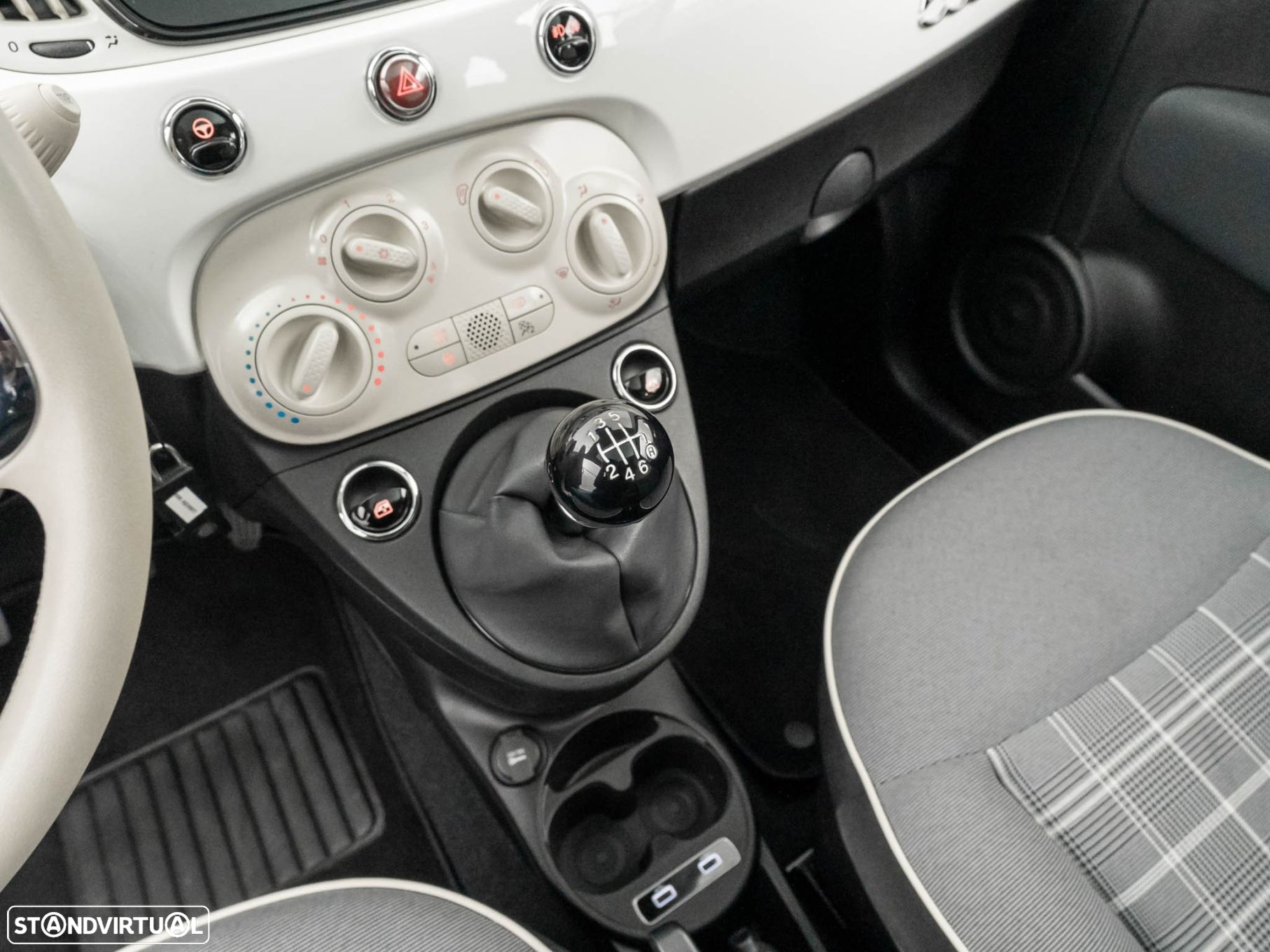 Fiat 500 1.0 Hybrid Lounge - 24
