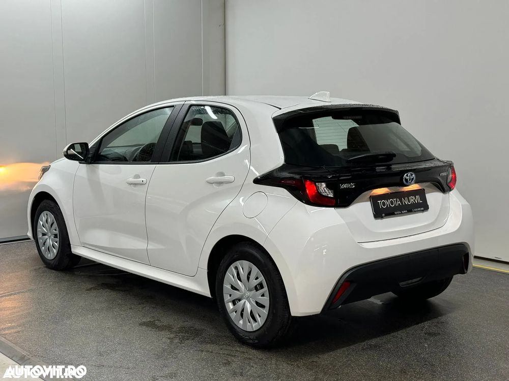 Toyota Yaris - 5