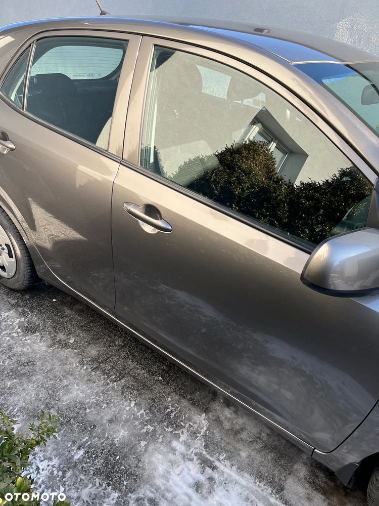 Kia Picanto 1.0 L - 10