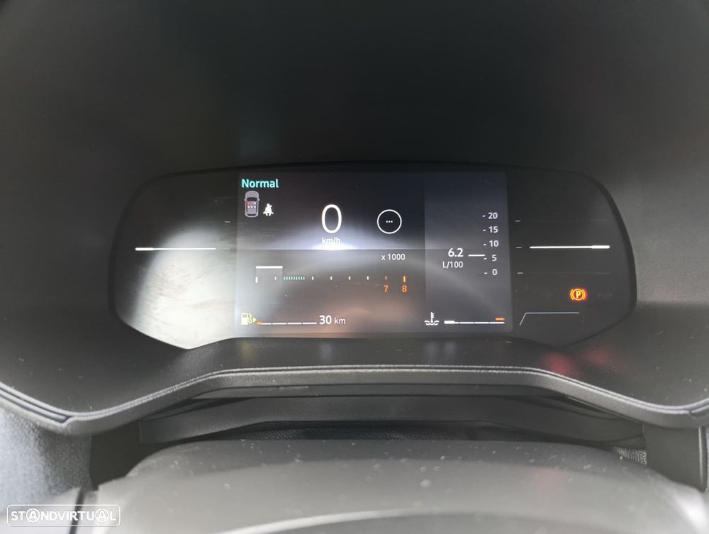 Renault Clio 1.0 TCe Evolution - 17