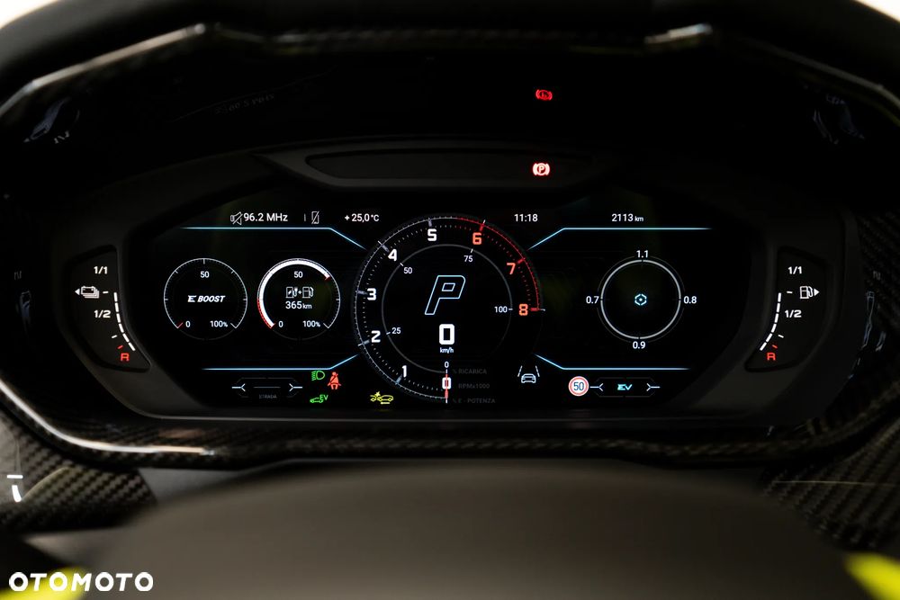 Lamborghini Urus - 17