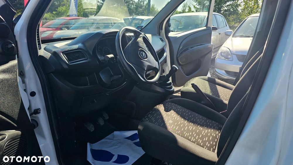 Opel Combo - 23