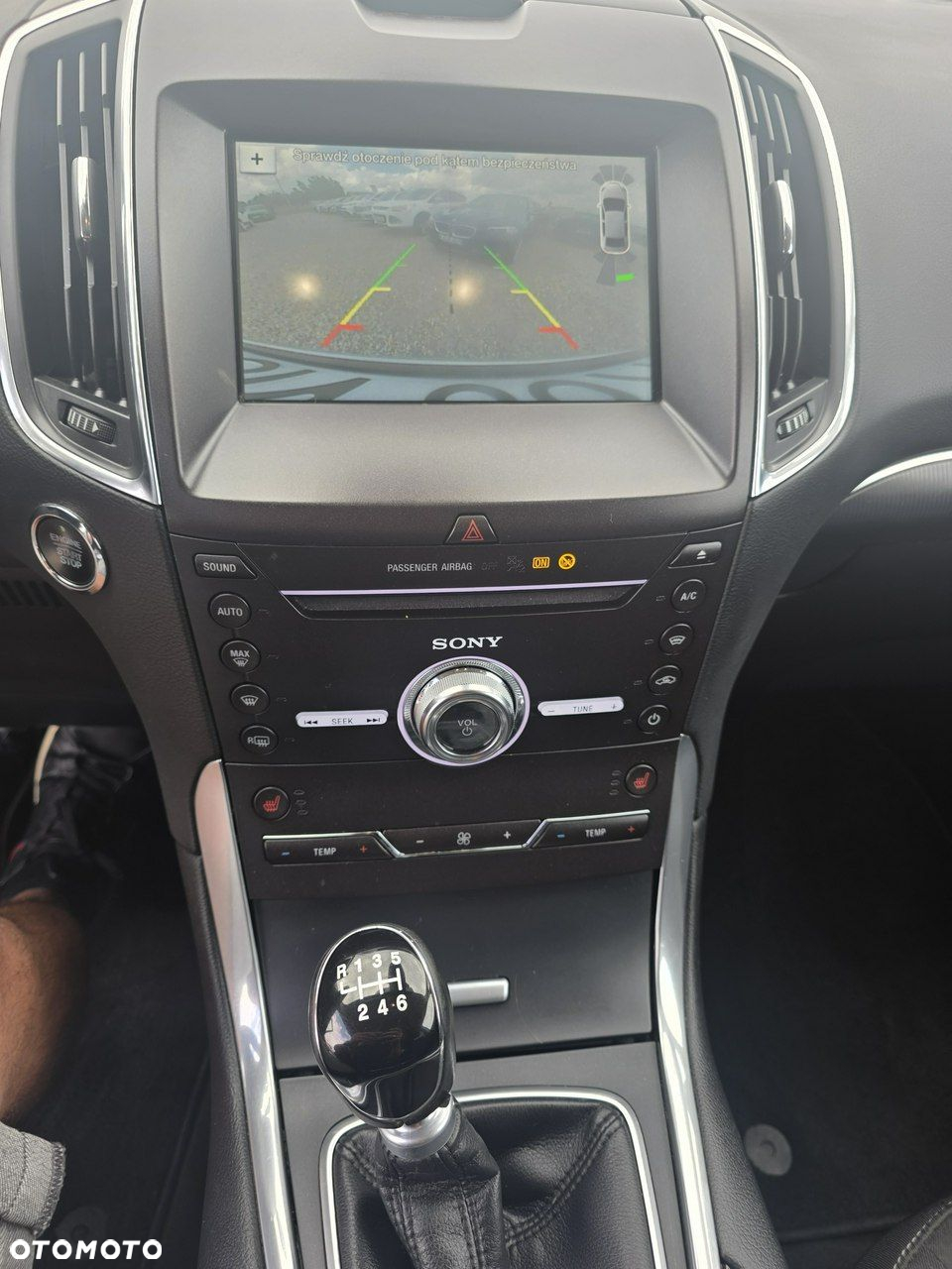 Ford Galaxy - 9