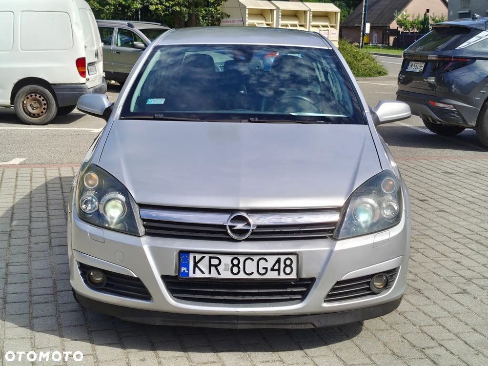 Opel Astra 2.0 T Cosmo - 17