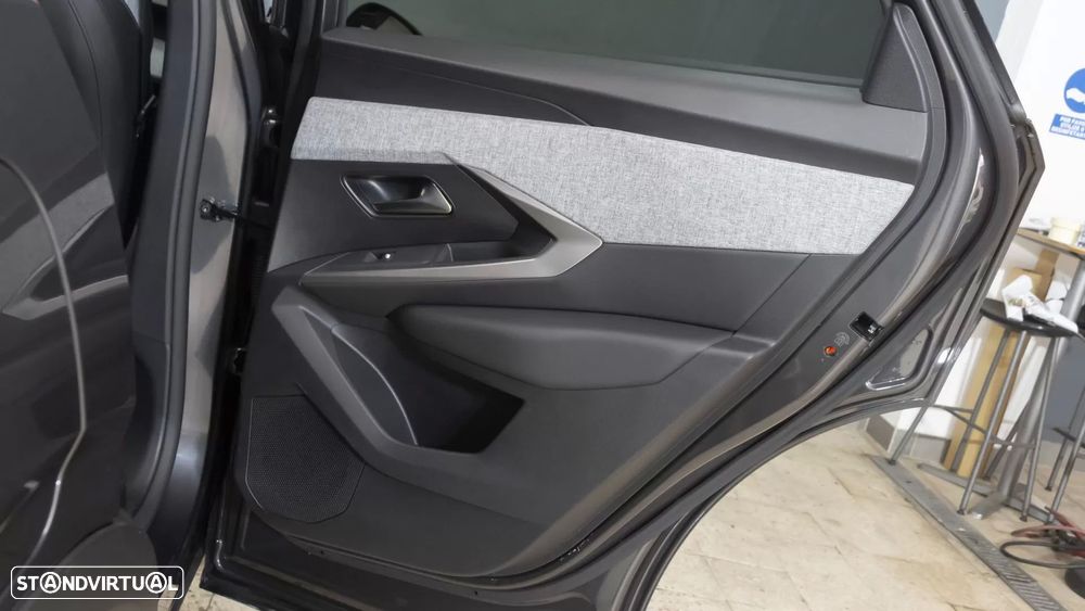 Peugeot 3008 1.2 Hybrid Allure e-DCS6 - 10