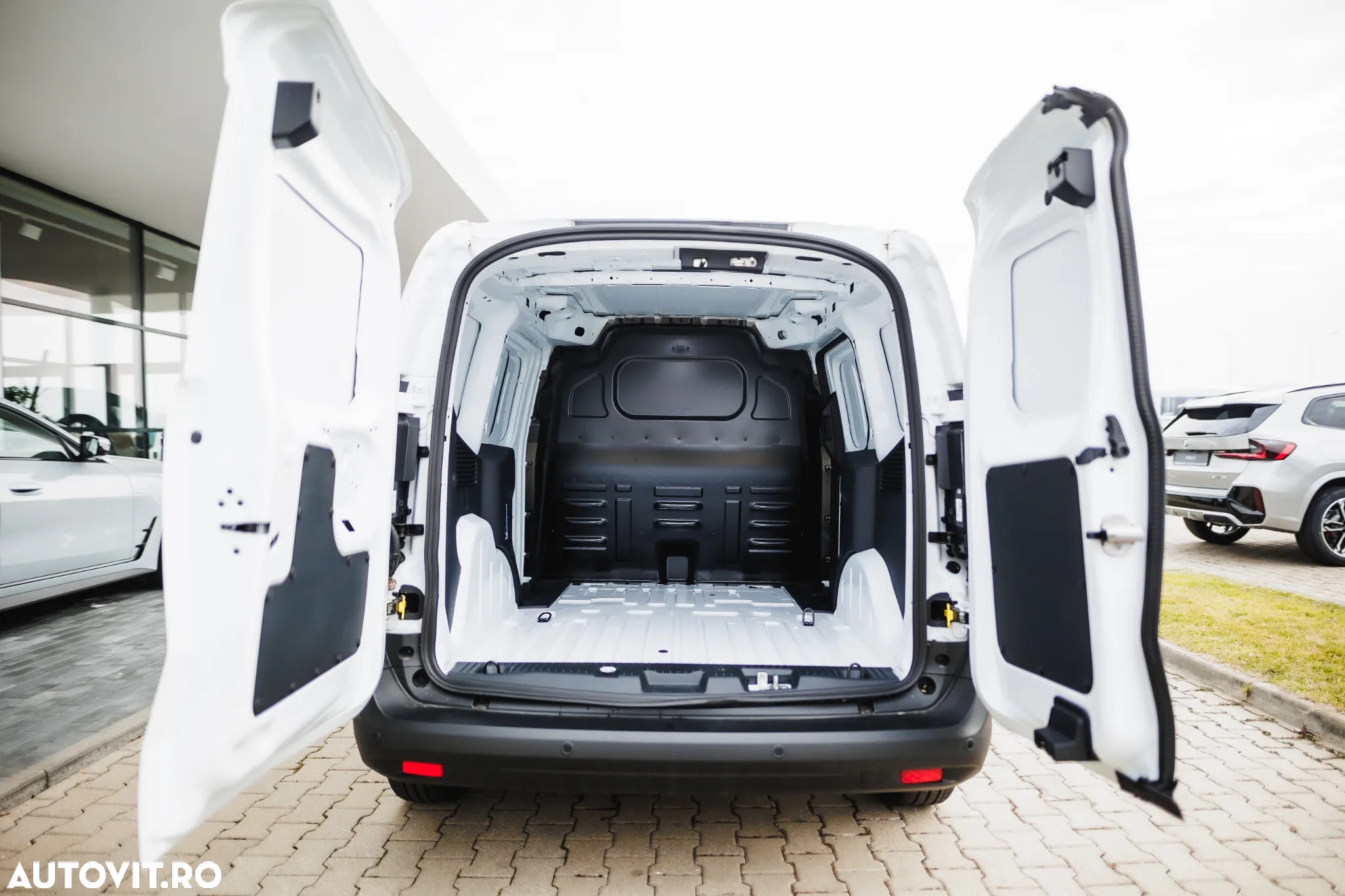 Ford Courier - 15