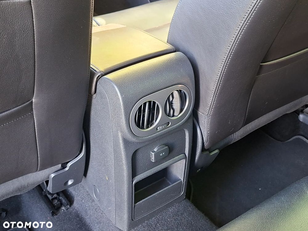 Volkswagen Tiguan - 16