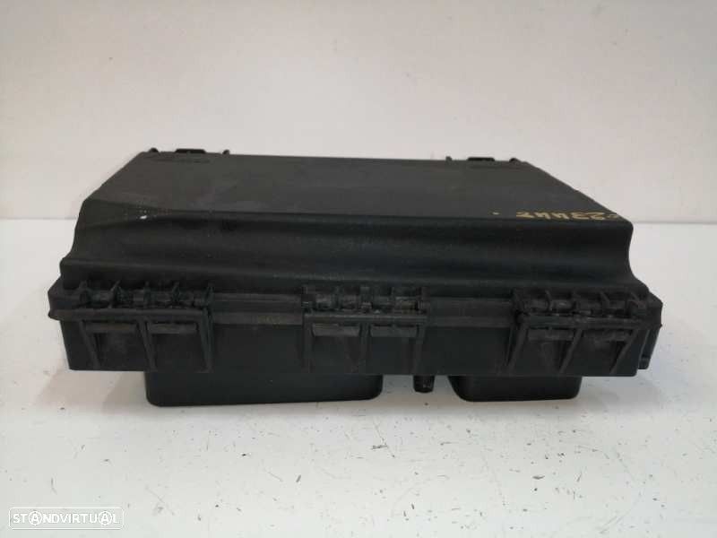 CAIXA RELÉS / FUSÍVEIS OPEL ASTRA H GTC 2006 -13206754 - 2