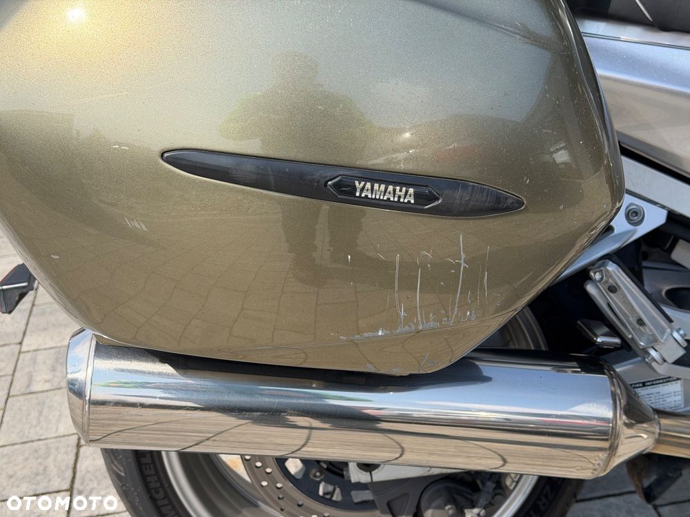 Yamaha FJR - 16