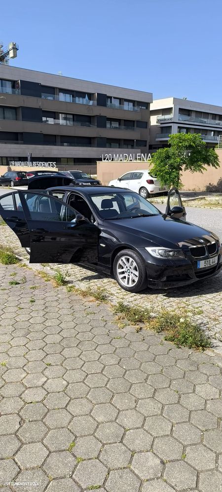 BMW 320 d Dynamic - 10