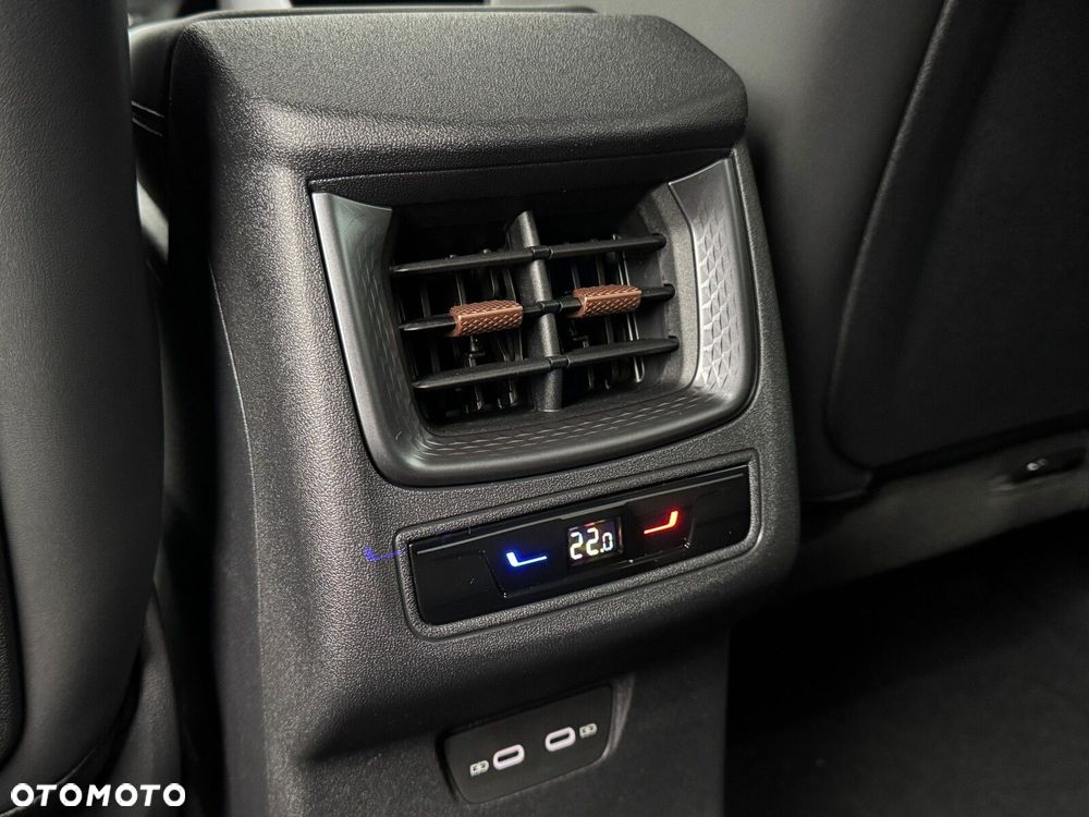 Cupra Terramar 1.5 eTSI mHEV DSG - 39