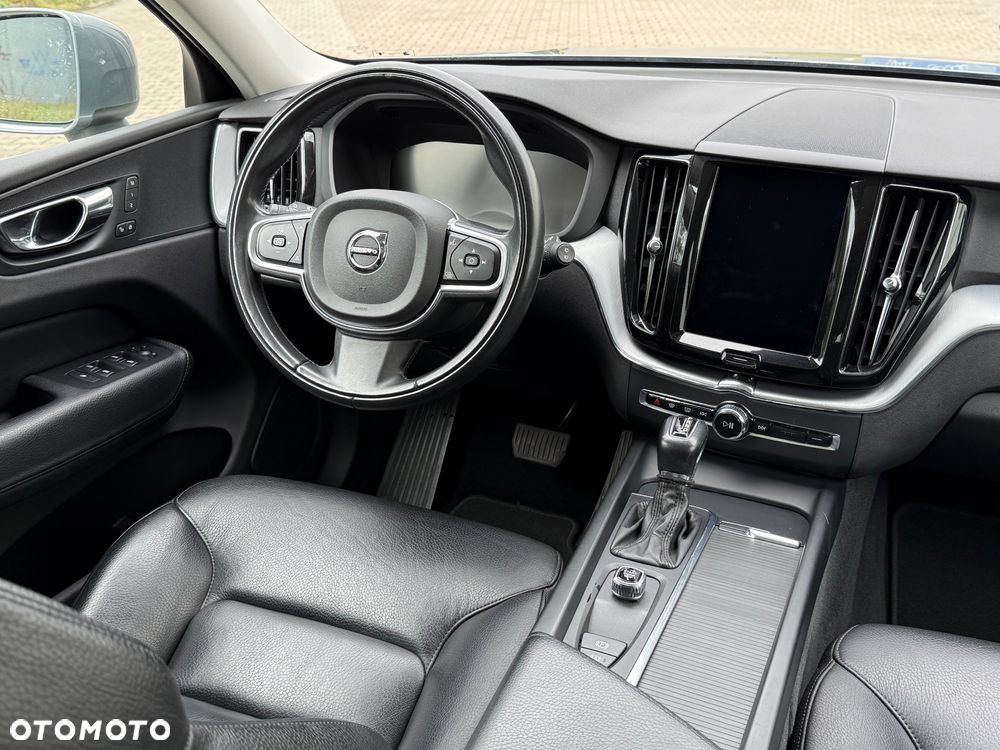 Volvo XC 60 T5 AWD Momentum - 14
