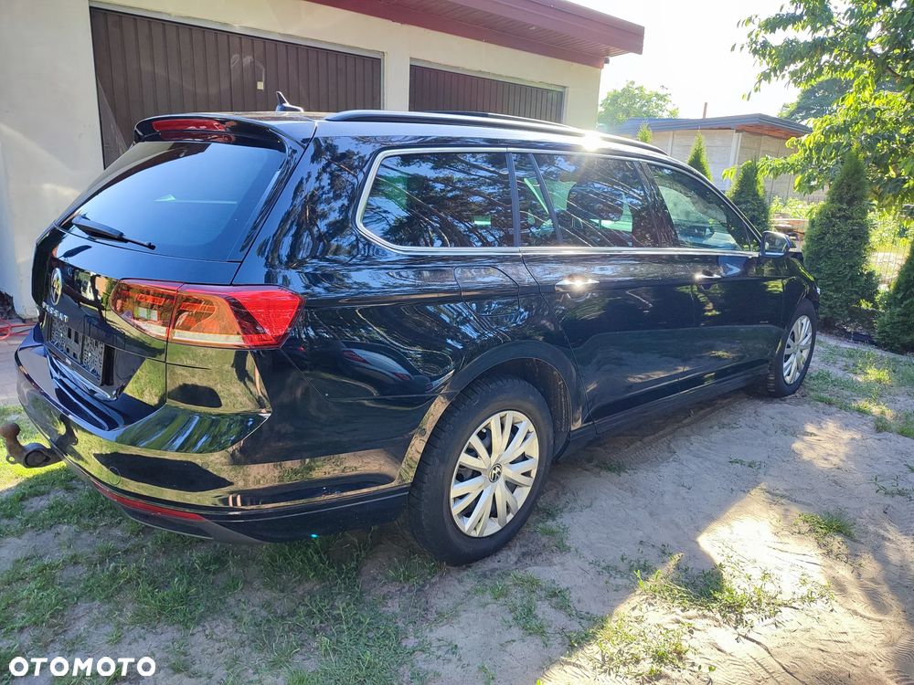 Volkswagen Passat Variant 2.0 TDI SCR DSG Elegance - 5