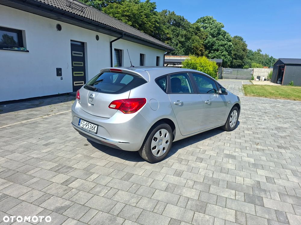 Opel Astra 1.4 T Essentia - 3