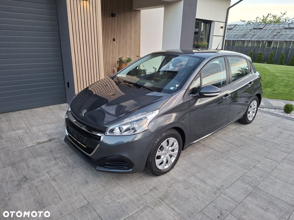 Peugeot 208 - 14