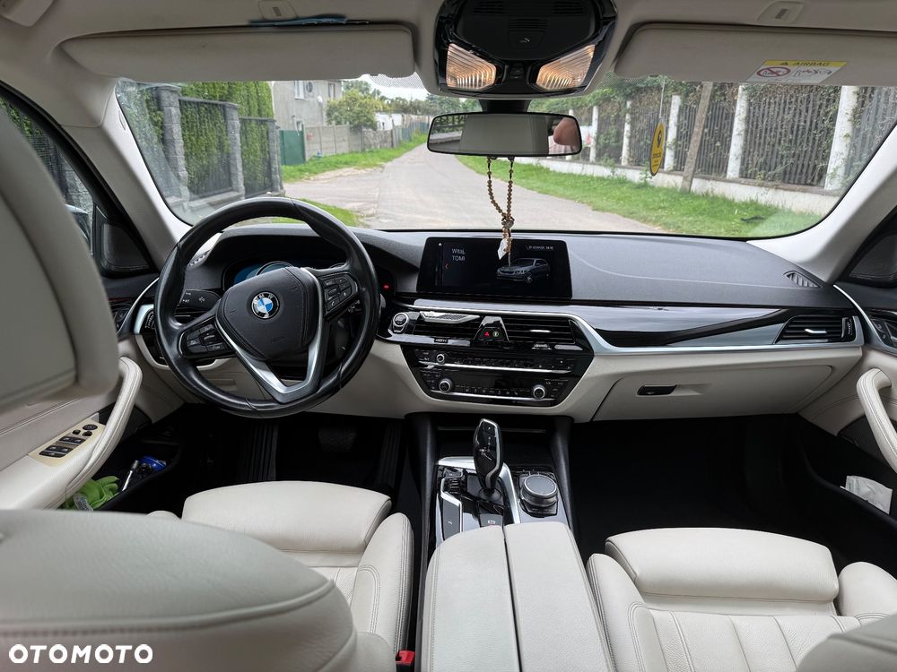 BMW Seria 5 - 10