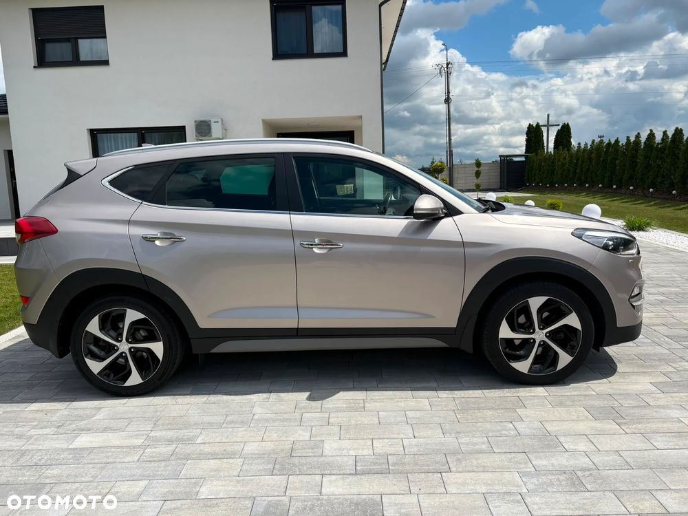 Hyundai Tucson 1.7 CRDI BlueDrive Style 2WD DCT - 19