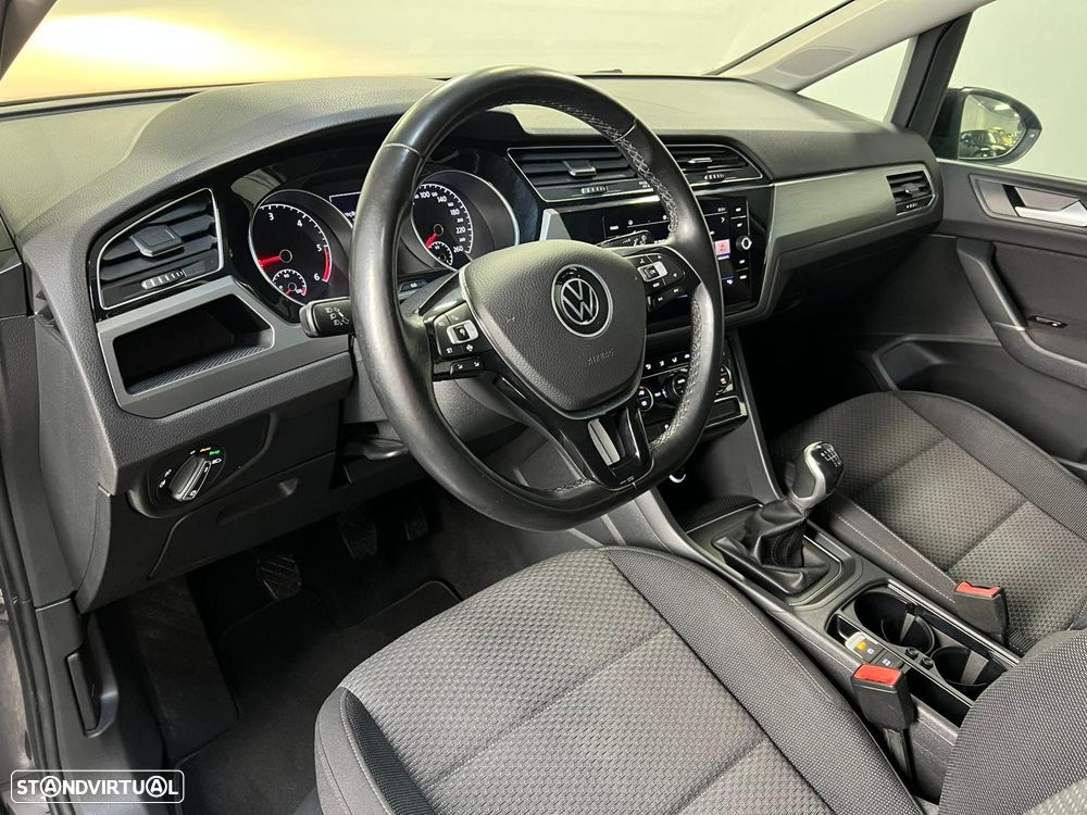 VW Touran 2.0 TDI Confortline - 5