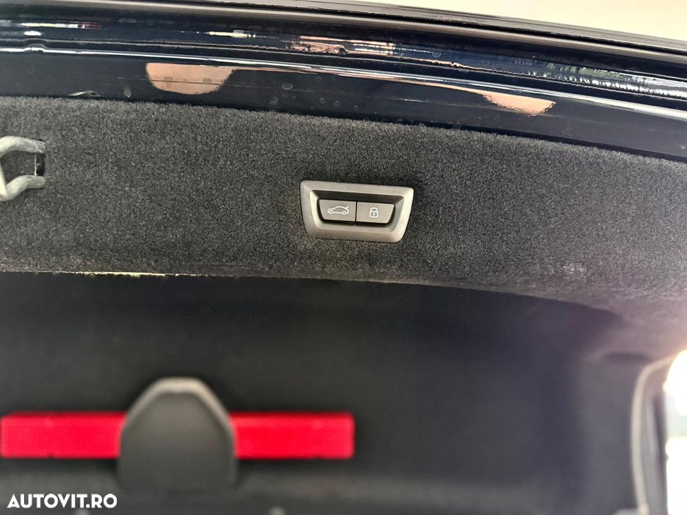 BMW Seria 7 740d xDrive MHEV - 12