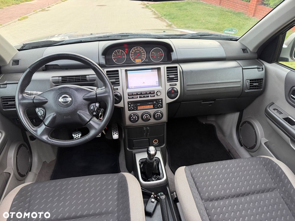 Nissan X-Trail 2.2 dCi 4x4 Columbia - 26