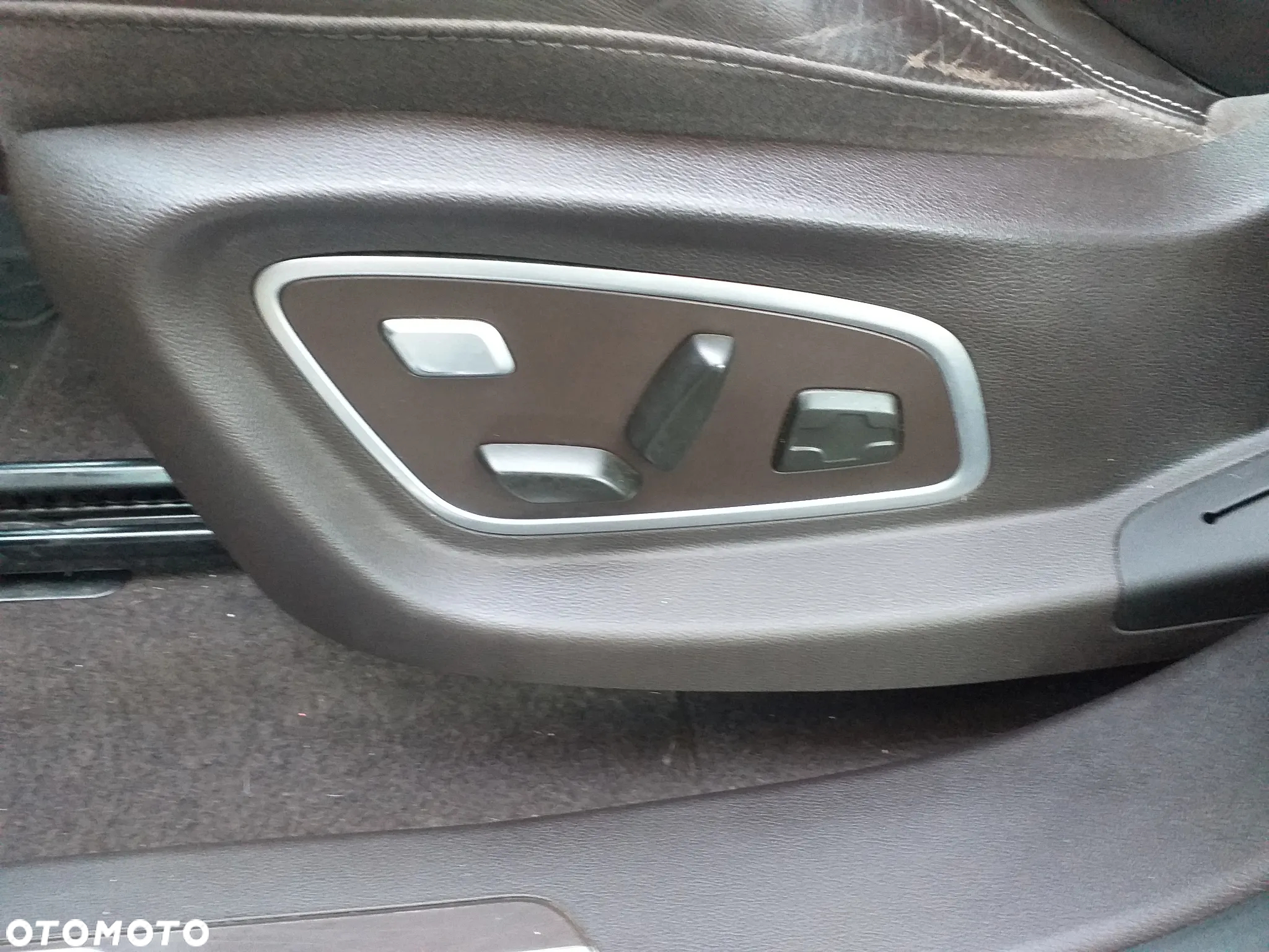 Renault Espace 1.6 TCE Initiale Paris EDC 7os - 18
