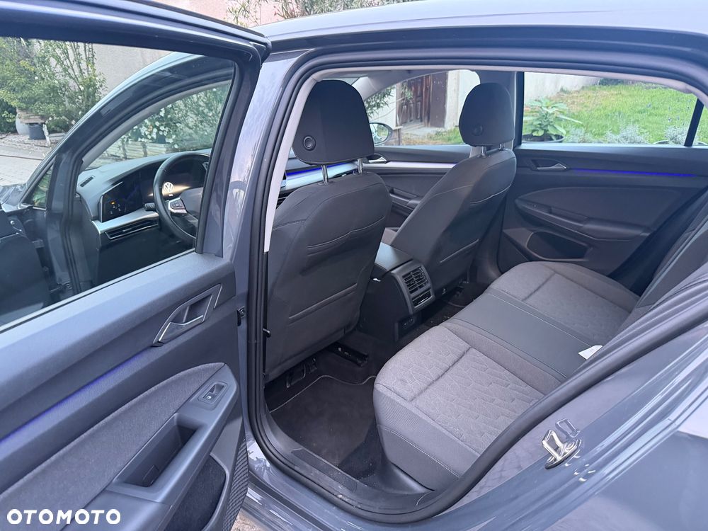 Volkswagen Golf 1.5 eTSI OPF DSG Style - 17