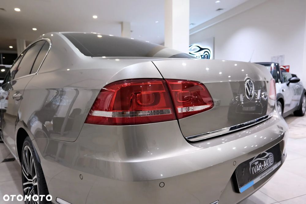 Volkswagen Passat 3.6 V6 4Motion DSG Exclusive - 11