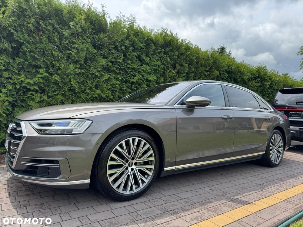 Audi A8 - 2