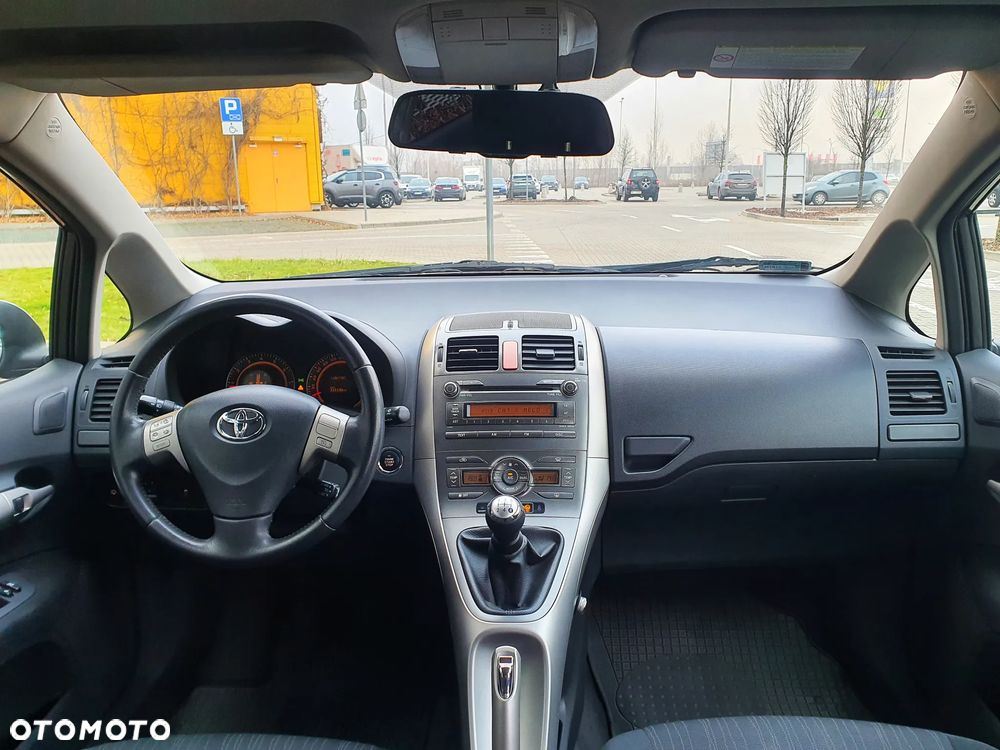 Toyota Auris 1.6 VVT-i Sol - 7