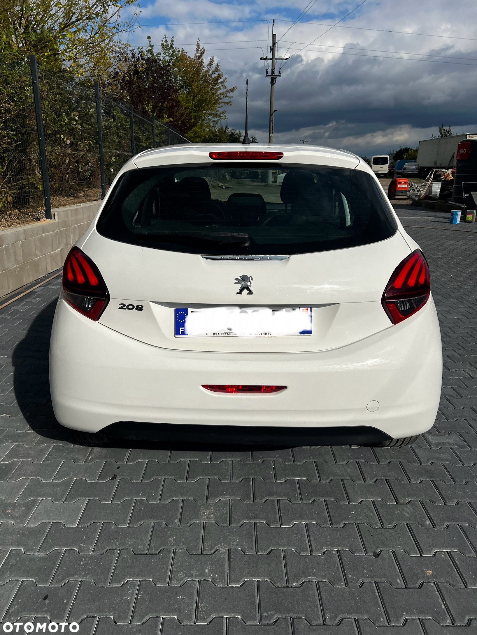 Peugeot 208 1.6 BlueHDi Active - 4
