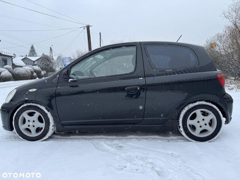 Toyota Yaris - 8