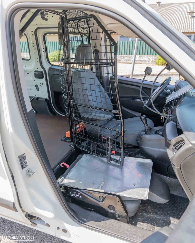 Fiat Doblo 1.3 Multijet - 23