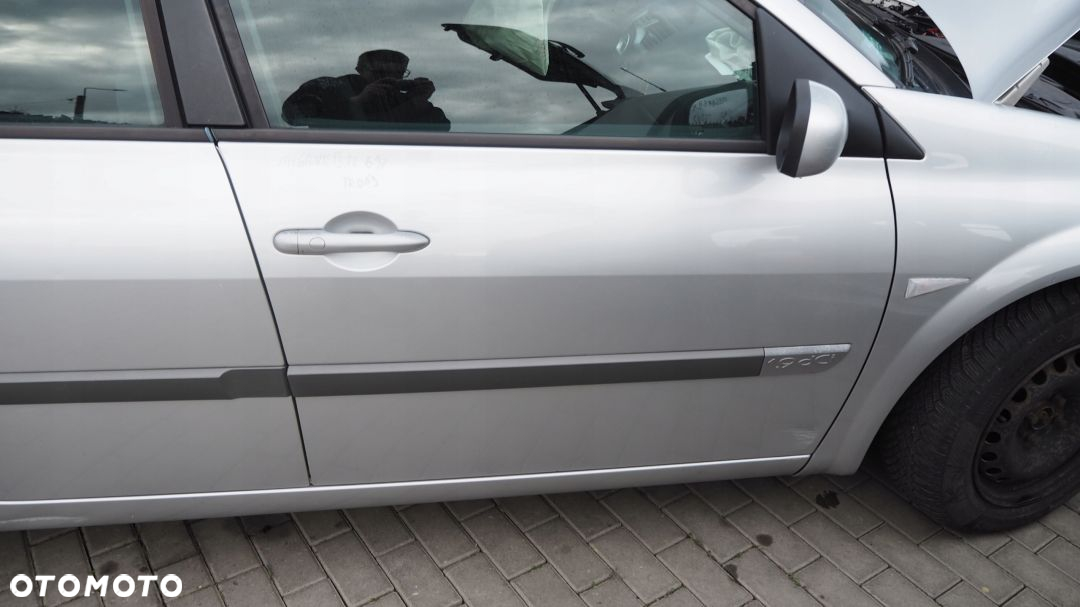 Drzwi Prawe Przednie Renault Megane II Lift TED69 - 2