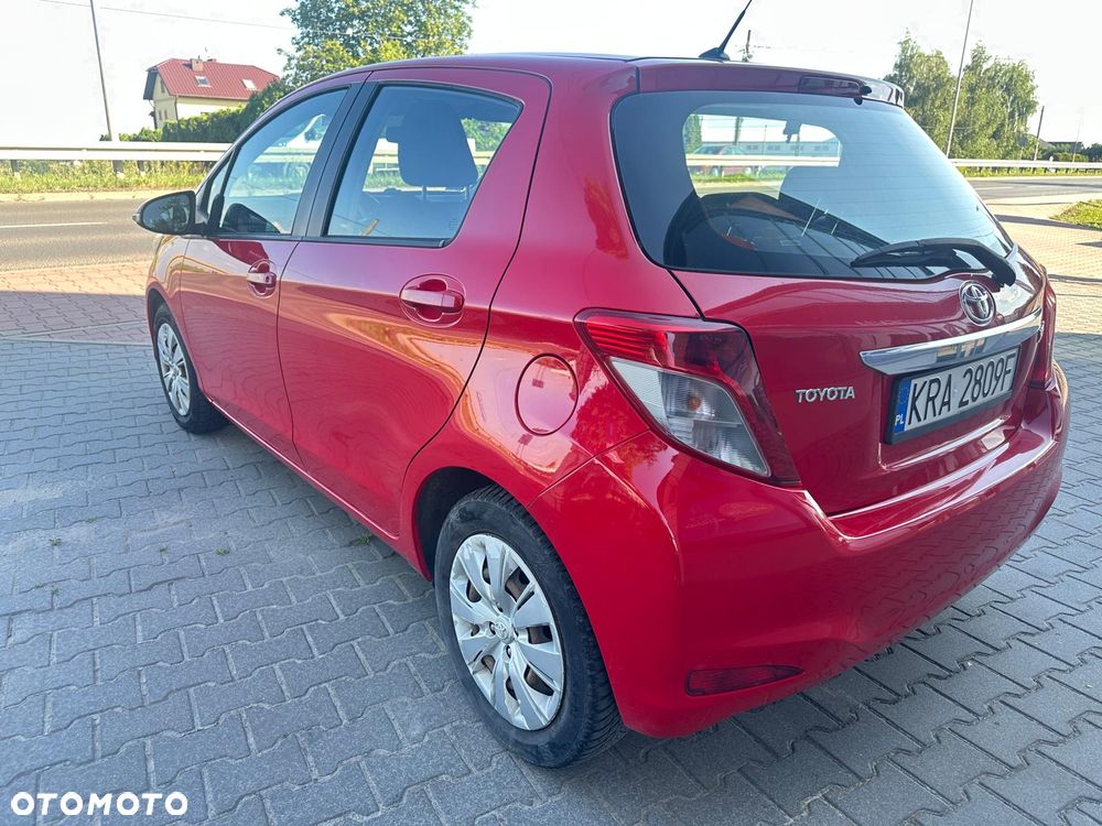 Toyota Yaris 1.0 Sol - 8